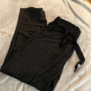 High waist, linen, belted pants